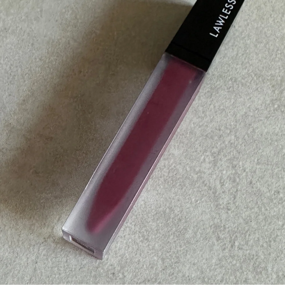 Lawless Soft Matte Liquid Lipstick - Dane